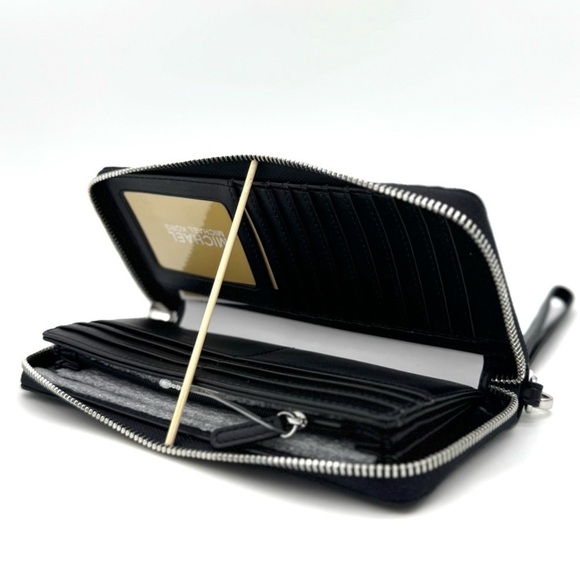 Michael Kors Large Continental Wallet Black Signature - Picture 8 of 9